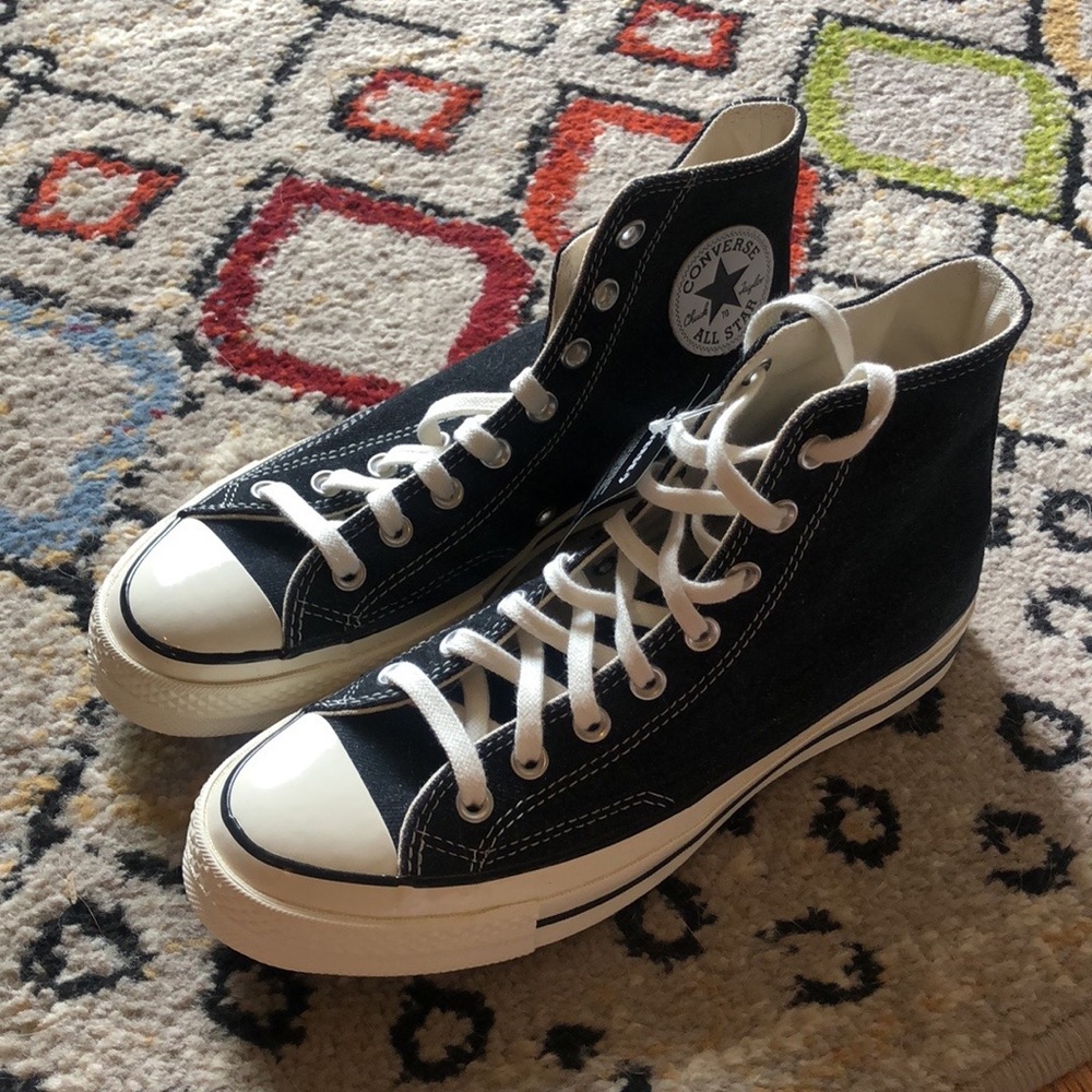 New and unused converse - Picture 5 of 5